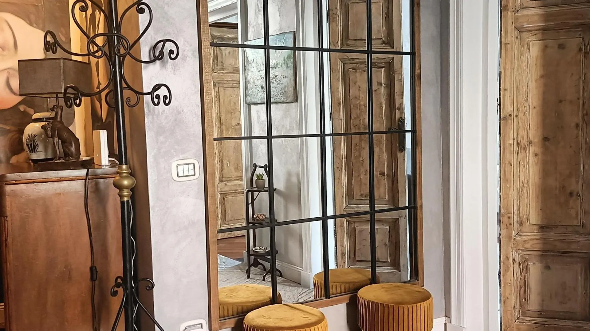Romanticrome, Elegant Apartment In Trastevere District Italia